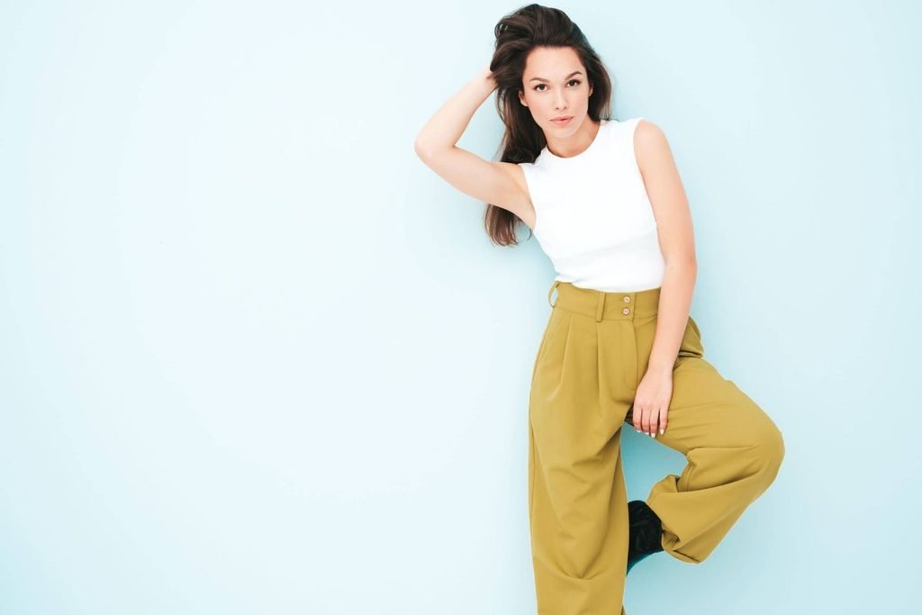 Fitted Tank Top With Cargo Pants
