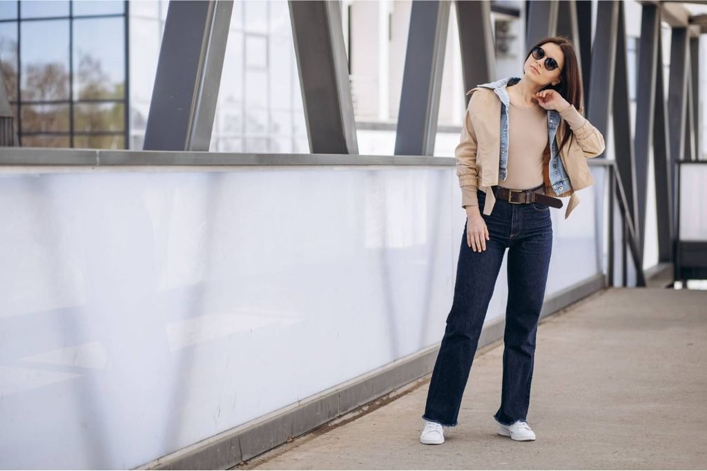 Straight-Leg Jeans, Fitted T-Shirt, Blazer and White Sneakers