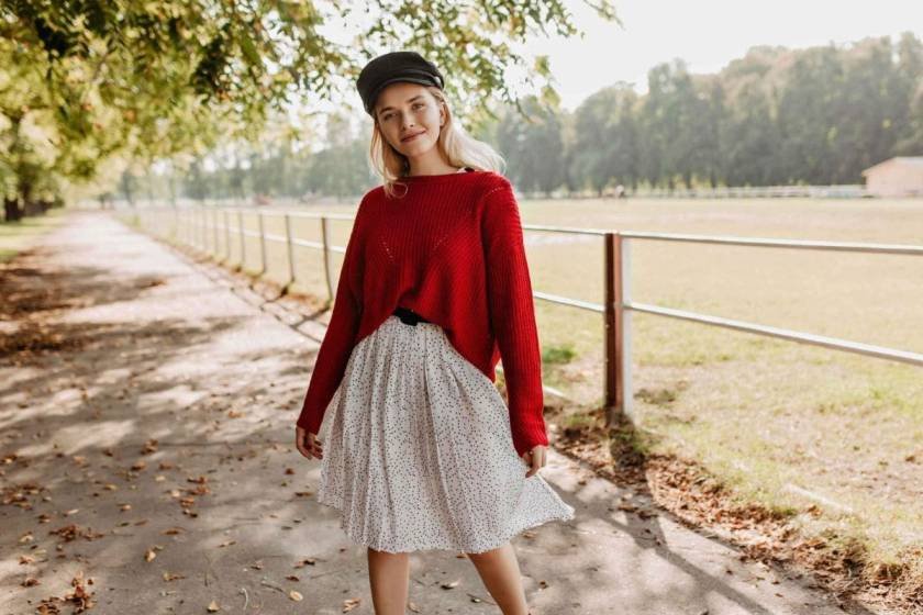 Graphic Sweatshirt With a Pleated Skirt