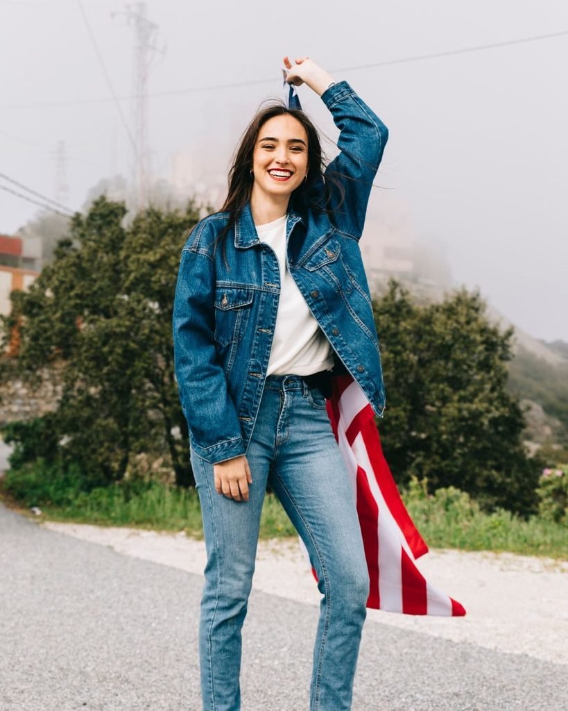 Classic Denim Jacket With a White Tee and Jeans