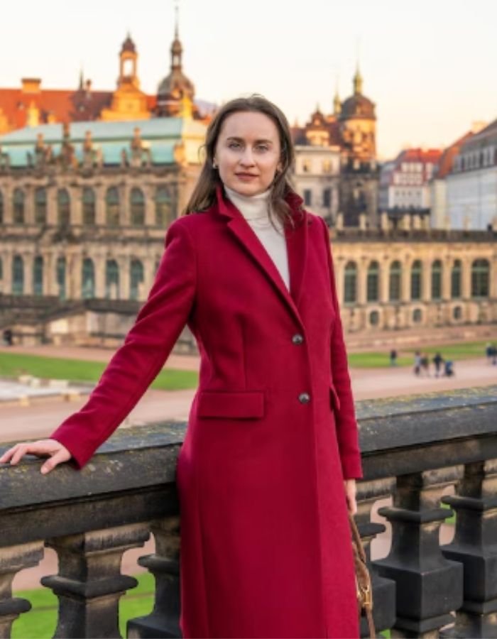 Burgundy Coat With a Neutral Thanksgiving Outfit