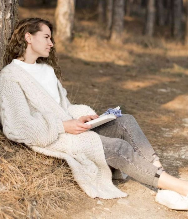Long Cardigan With Straight Jeans