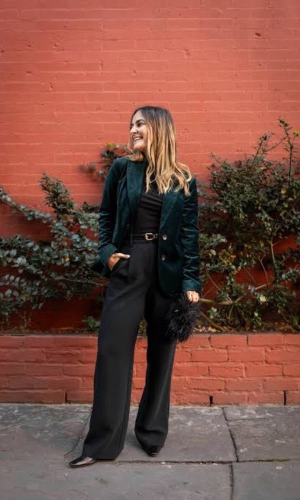 Velvet Blazer With a Simple All-Black Outfit